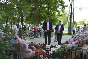 Губернатор Рязанской области почтил память жертв террористической атаки